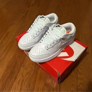 TRIPLE WHITE NIKE DUNKS 7.5W